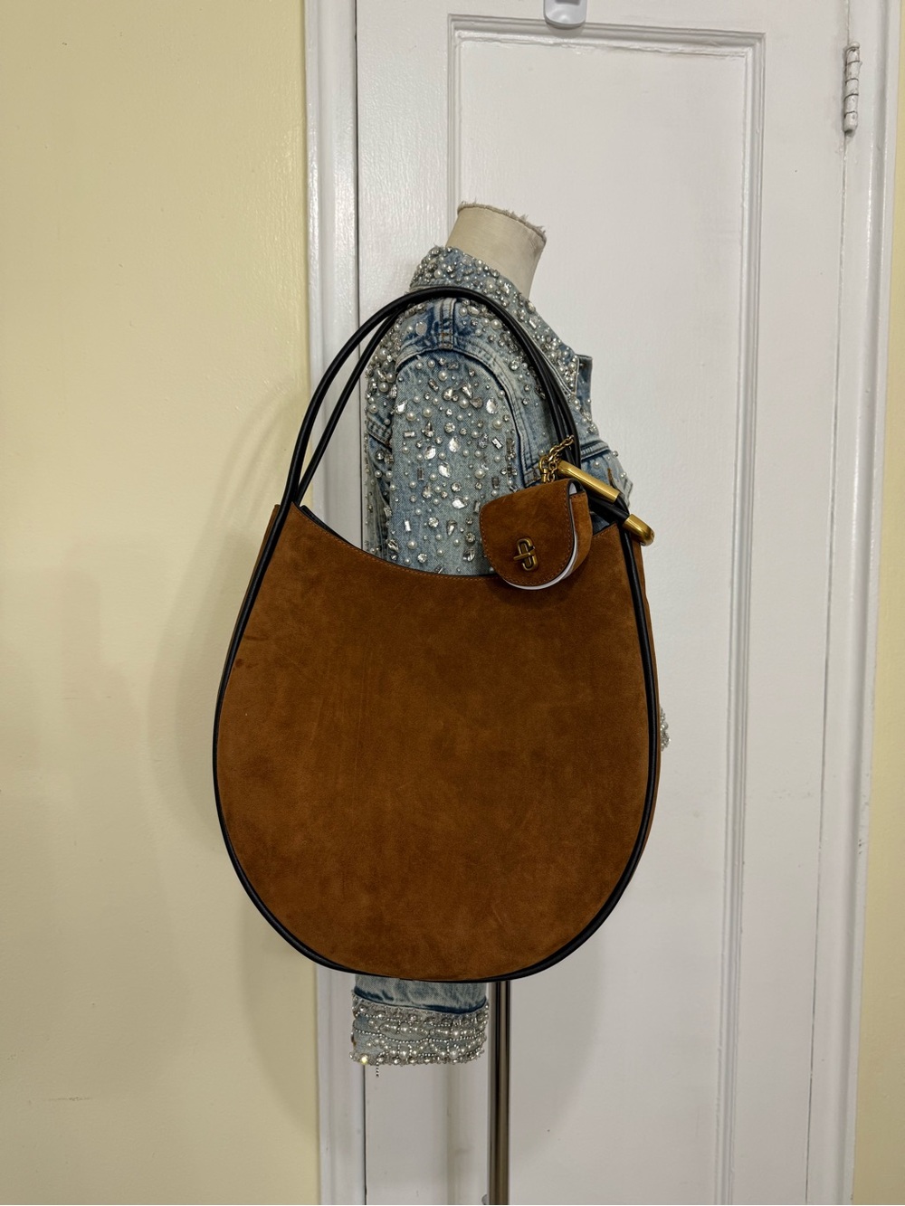 MARC JACOBS
The Suede Large Dual Hobo Bag - Picture 9 of 16